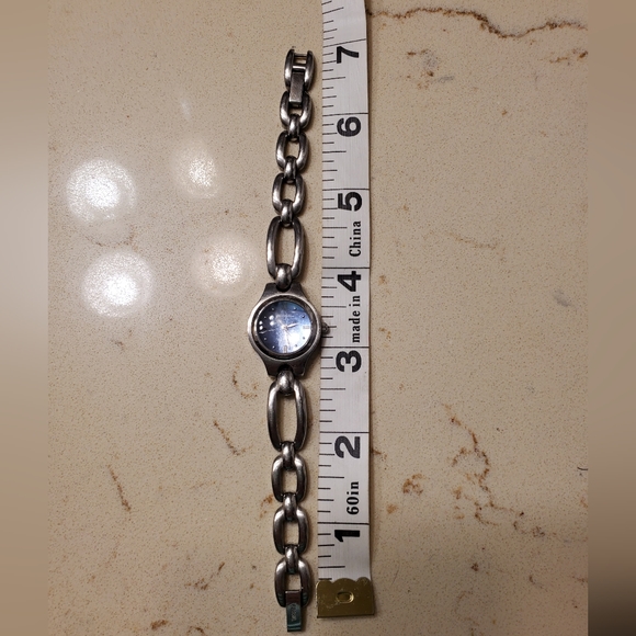 Fossil watch, EUC, Needs battery: adjustable bracelet clip; 6.5/7 band,  Vintage - Picture 2 of 6